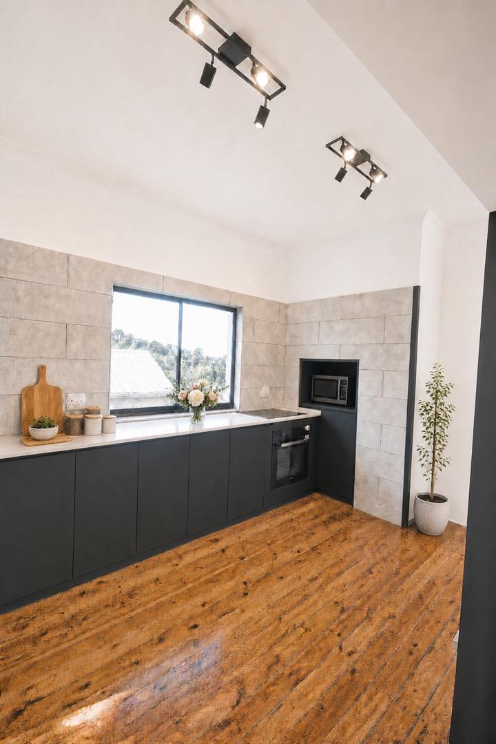 To Let 4 Bedroom Property for Rent in Tamboerskloof Western Cape